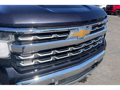 Used 2022 Chevrolet Silverado 1500 LTZ w/ LTZ Premium Package image 31