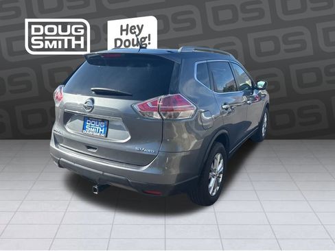 Used 2015 Nissan Rogue SV w/ SV Family Package image 5