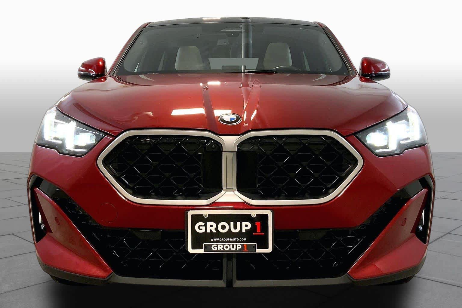 Used 2024 BMW X2 xDrive28i w/ Premium Package AWD/4WD image 3