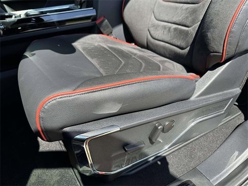 New 2024 Ford F250 Lariat w/ Lariat Ultimate Package image 49