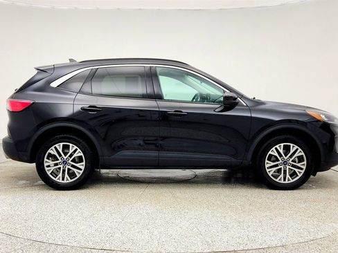 Used 2022 Ford Escape SEL w/ Technology Package image 4