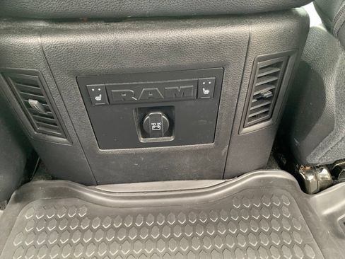 Used 2017 RAM 2500 Laramie w/ Sport Appearance Group AWD/4WD image 33