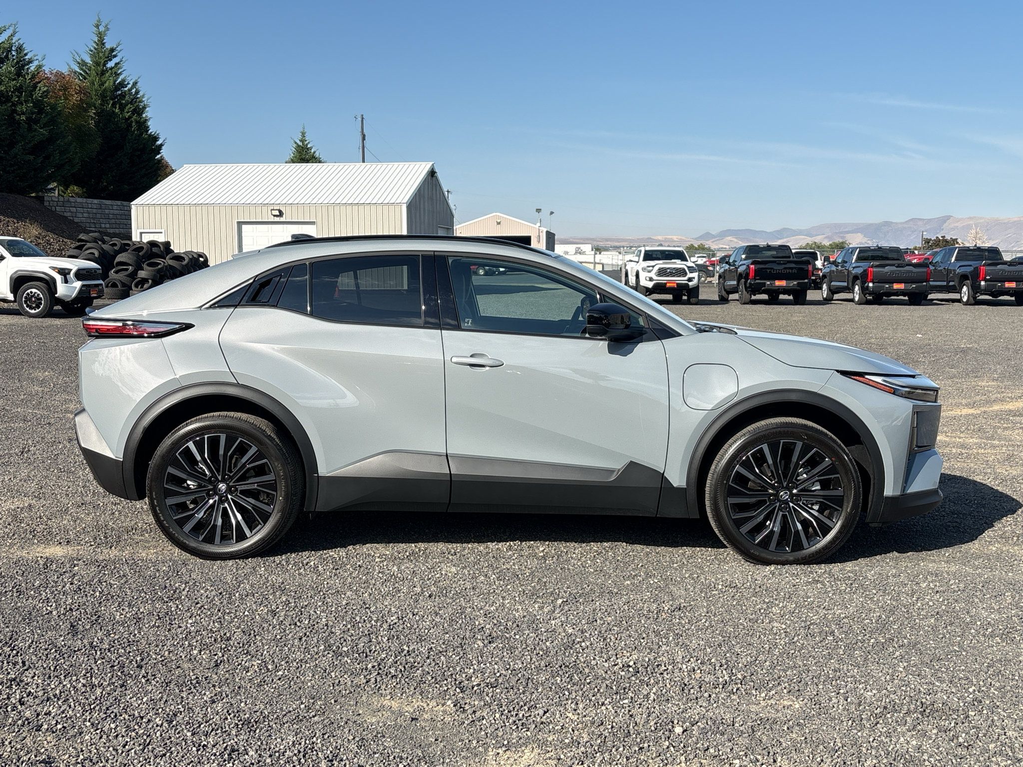 Used 2026 Toyota C-HR AWD/4WD image 13