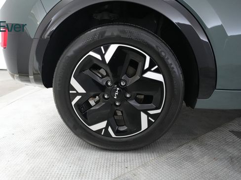 Used 2023 Kia Niro Wind FWD image 22