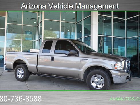 Used 2005 Ford F250 XLT RWD image 3