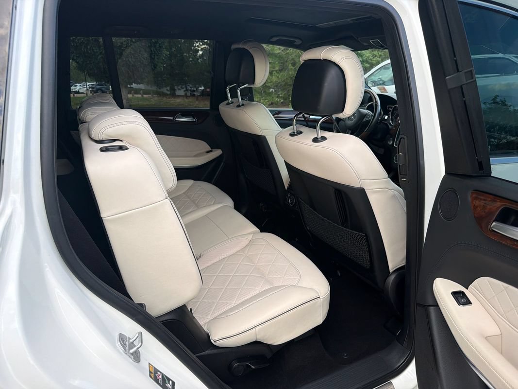 Used 2018 Mercedes-Benz GLS 550 4MATIC image 48