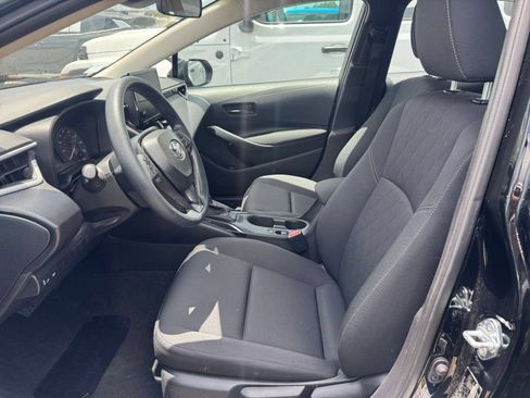 Used 2025 Toyota Corolla LE FWD image 26
