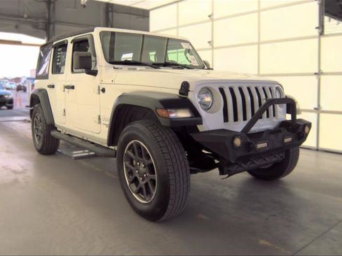 Used 2018 Jeep Wrangler Unlimited Sport AWD/4WD image 1