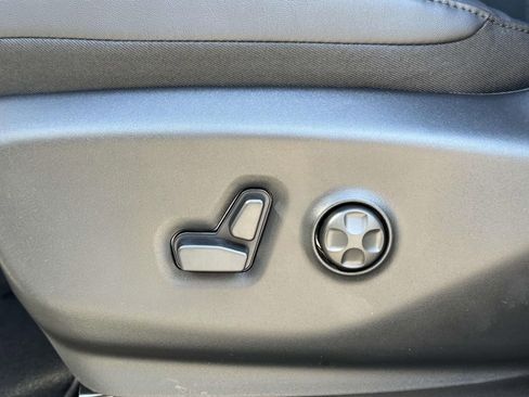 New 2026 Chrysler Voyager LX FWD image 29