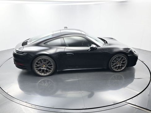Certified 2024 Porsche 911 Carrera RWD image 38