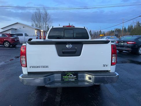 Used 2014 Nissan Frontier SV image 7