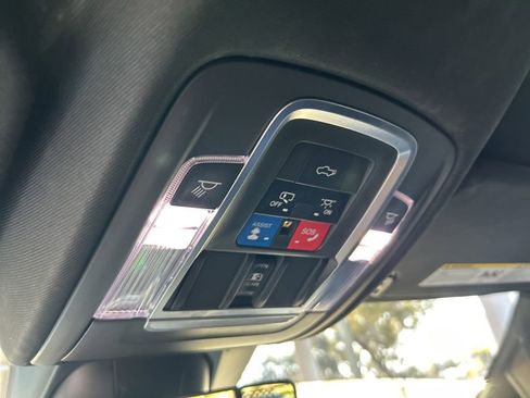 Used 2019 RAM 1500 Laramie image 42