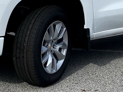 New 2024 Chevrolet Silverado 1500 Custom image 23