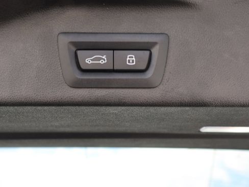 Used 2025 BMW X5 M60i image 18