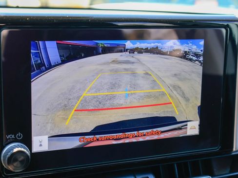 Used 2025 Toyota RAV4 XLE Premium AWD/4WD image 5