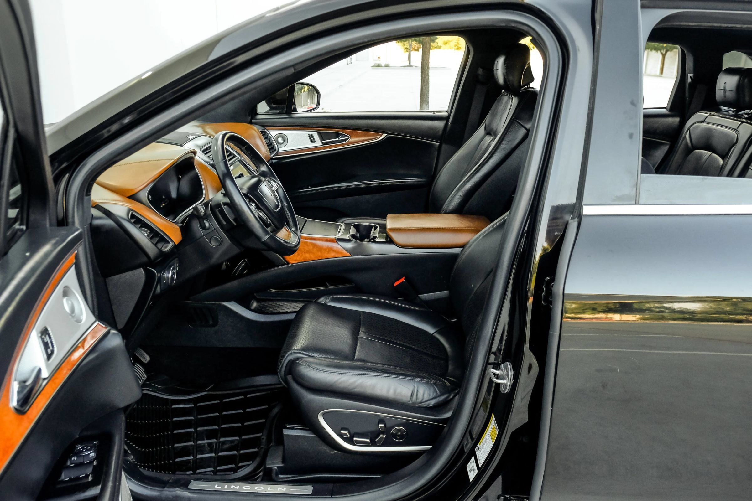 Used 2019 Lincoln Nautilus Black Label AWD/4WD image 19