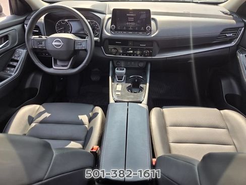 Certified 2025 Nissan Rogue SV w/ SV Premium Package FWD image 15