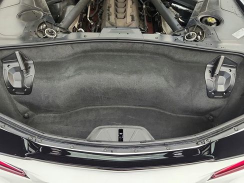 Used 2023 Chevrolet Corvette Stingray Preferred Cpe w/ Z51 Performance Package RWD image 20
