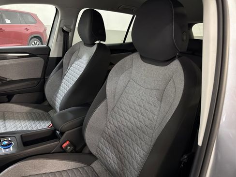 New 2026 Volkswagen Tiguan S FWD image 13