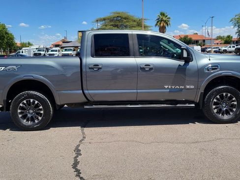 Used 2016 Nissan Titan SV AWD/4WD image 11