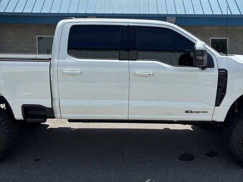 Used 2023 Ford F250 Lariat w/ Lariat Ultimate Package AWD/4WD image 13