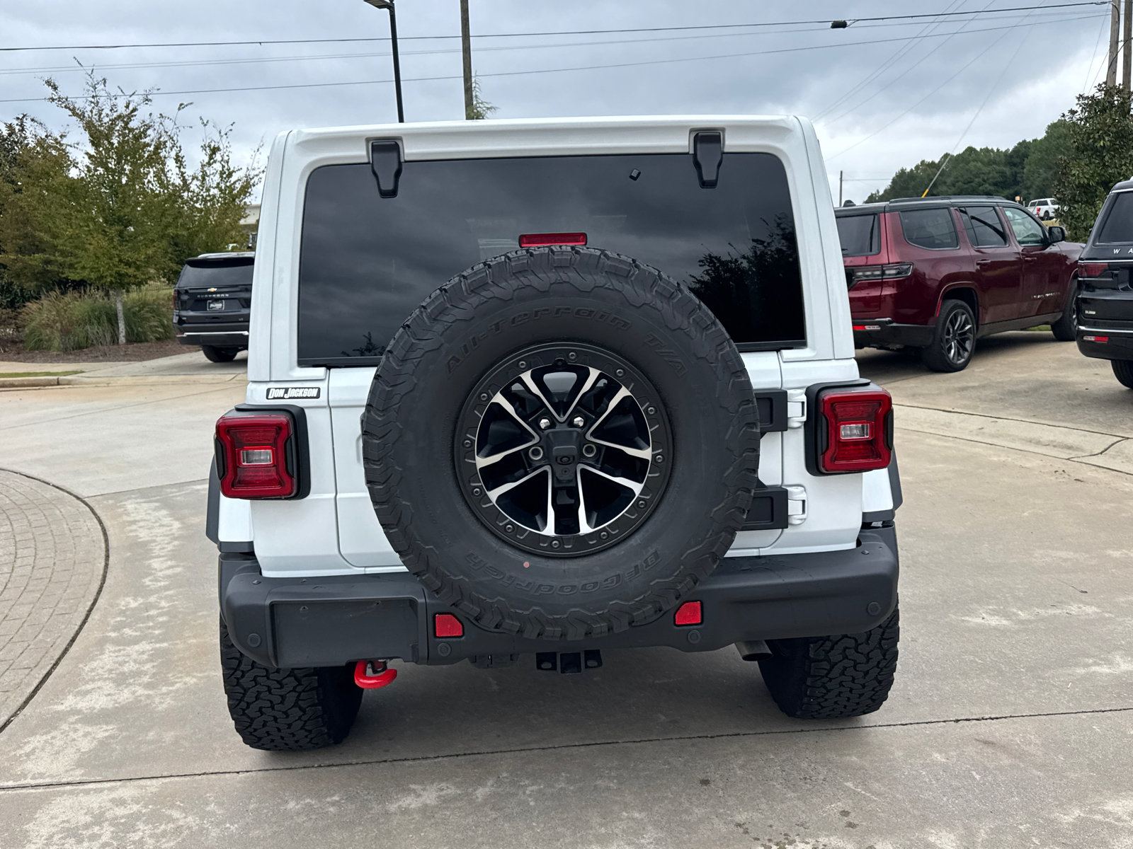 Used 2026 Jeep Wrangler Unlimited Rubicon AWD/4WD image 9