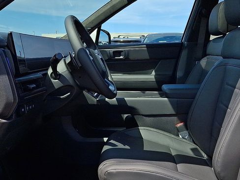 New 2026 Hyundai Santa Fe Calligraphy AWD/4WD image 14