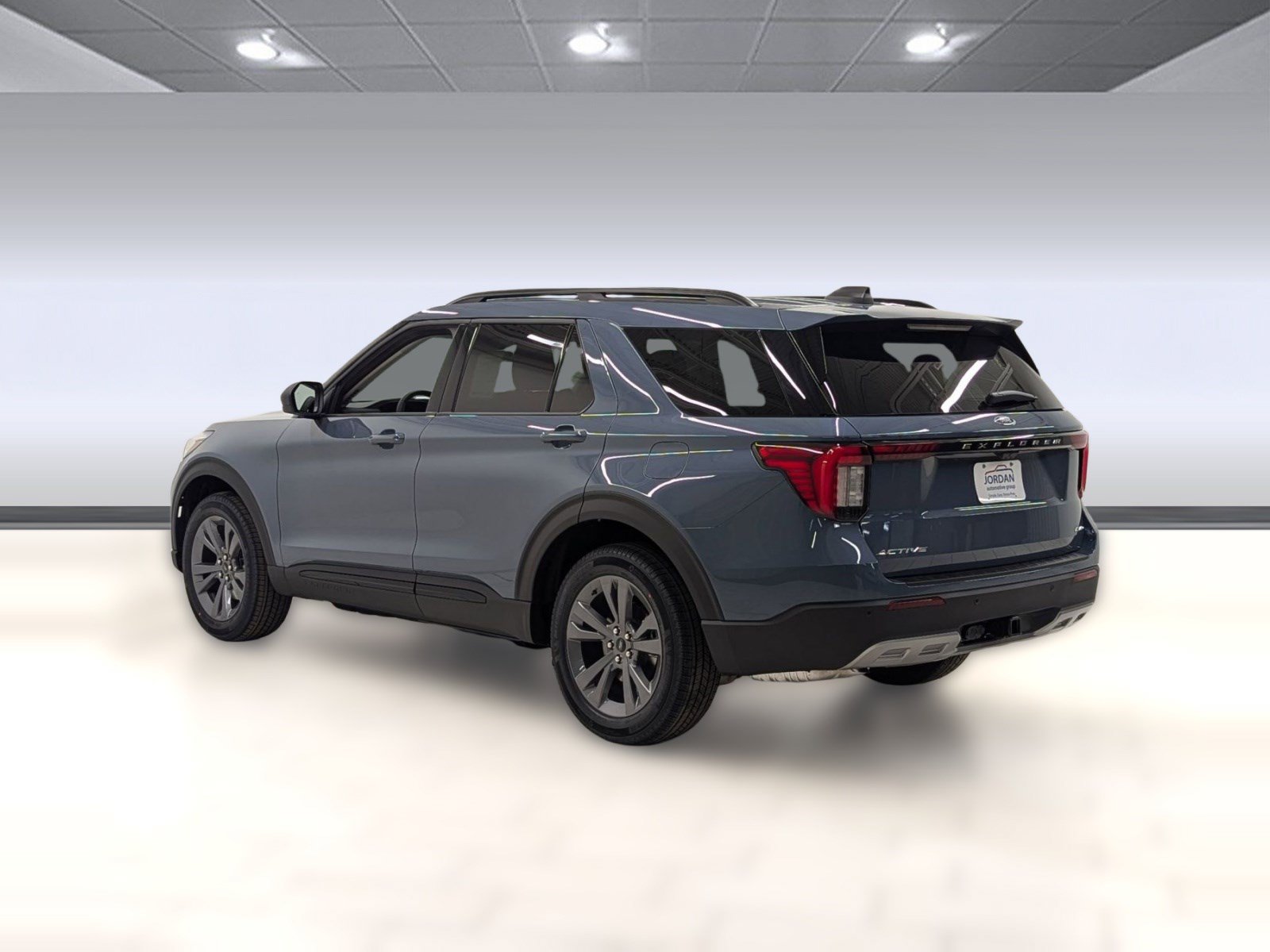 New 2026 Ford Explorer Active w/ Active Comfort Package AWD/4WD image 2
