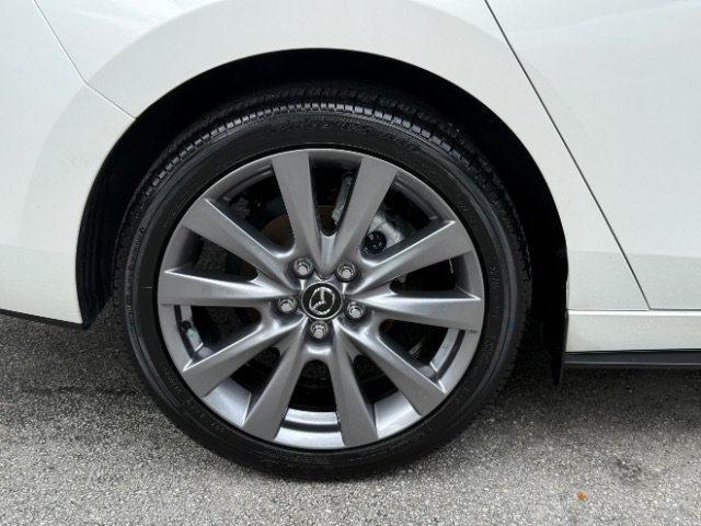 Used 2024 MAZDA MAZDA3 s FWD image 12