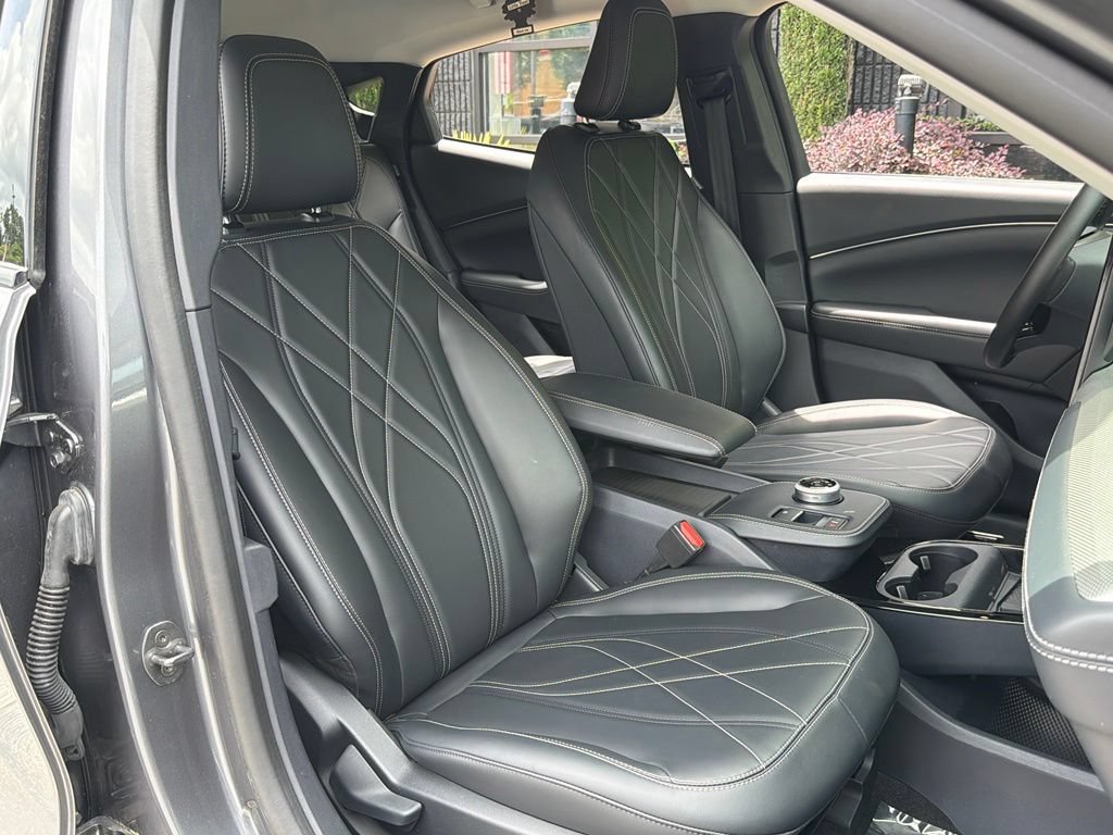 Used 2023 Ford Mustang Mach-E Select RWD image 35