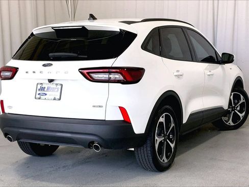 Used 2026 Ford Escape ST-Line Select AWD/4WD image 13