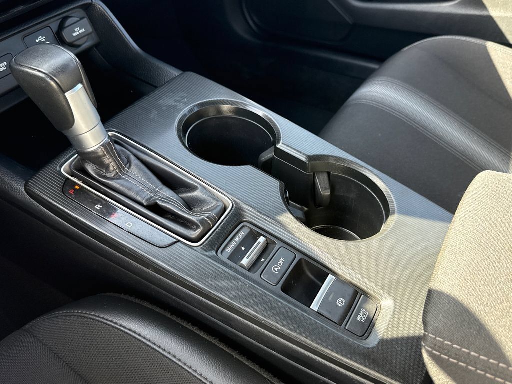Used 2024 Honda Civic Sport image 25