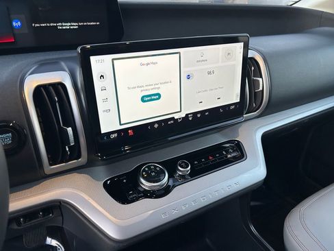 Used 2025 Ford Expedition Max Active image 20