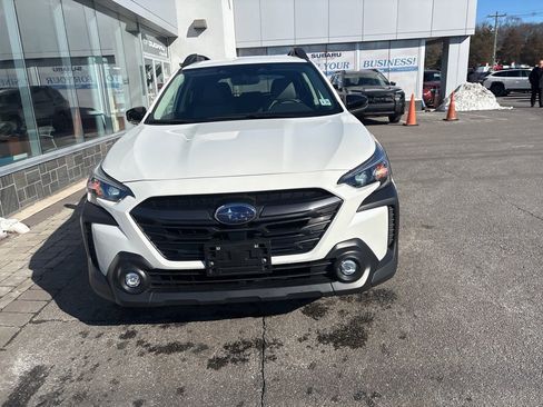 Certified 2025 Subaru Outback Premium w/ Popular Package #1A image 4