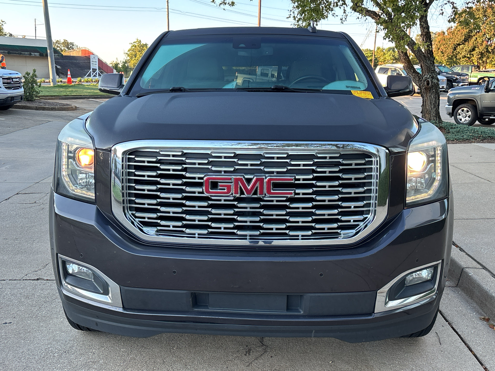 Used 2018 GMC Yukon Denali w/ Denali Ultimate Package RWD image 3