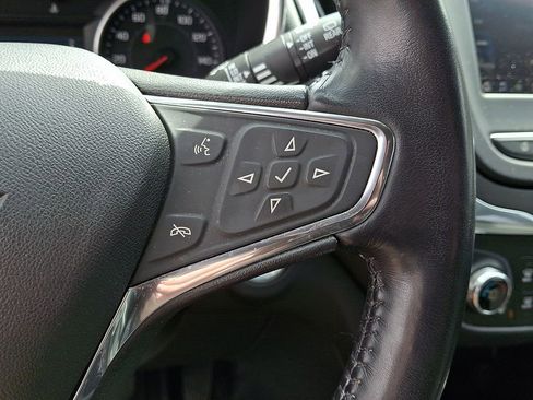 Used 2020 Chevrolet Equinox LT image 21