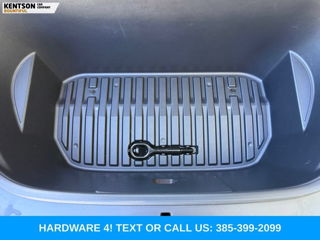 Used 2023 Tesla Model Y Long Range AWD/4WD image 33