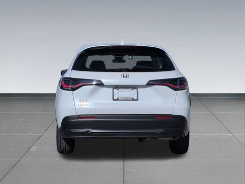 Certified 2024 Honda HR-V LX image 5
