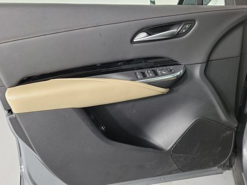 Certified 2024 Cadillac XT4 Luxury FWD image 19