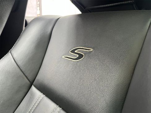 Used 2014 Chrysler 300 S image 15