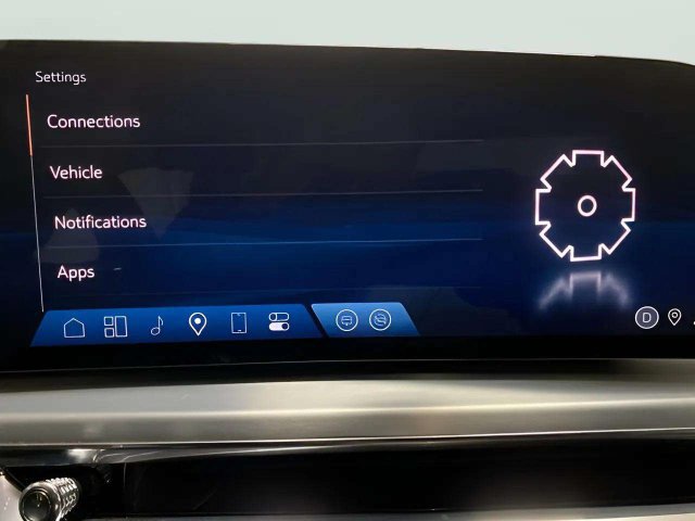 Used 2024 Cadillac Lyriq Sport RWD image 48