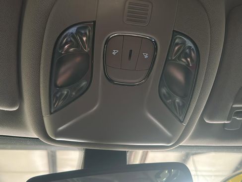 Used 2019 Jeep Compass Latitude AWD/4WD image 26