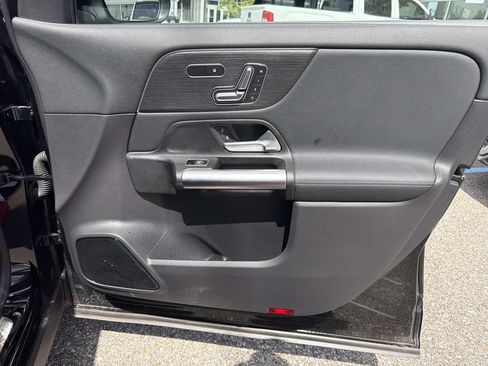 Used 2026 Mercedes-Benz GLA 250 image 14