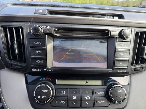 Used 2017 Toyota RAV4 XLE w/ All Weather Liner Package AWD/4WD image 26