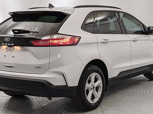 Certified 2022 Ford Edge SE AWD/4WD image 3