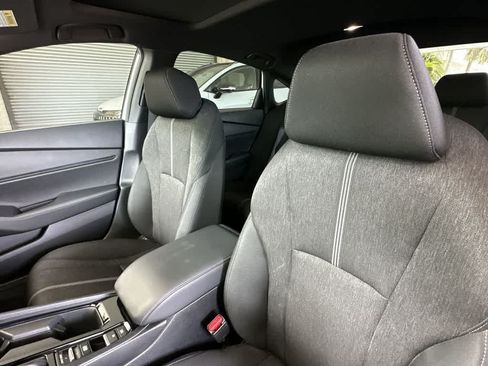 Used 2023 Honda Accord Sport image 14
