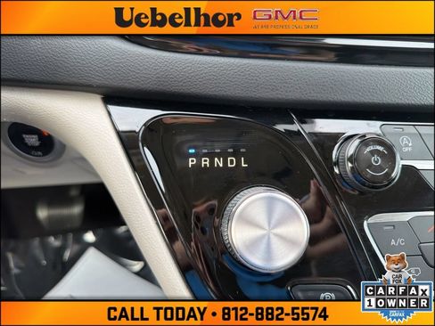 Used 2022 Chrysler Pacifica Touring-L FWD image 34