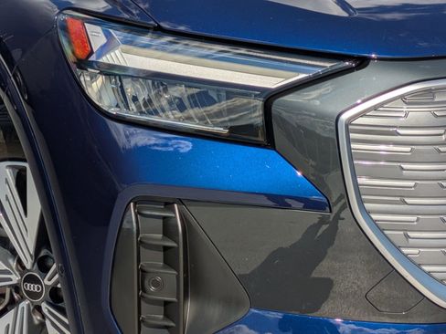 Used 2023 Audi Q4 e-tron Premium Plus w/ Premium Plus image 24