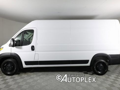 Used 2025 RAM ProMaster 3500 w/ Safety Group image 8