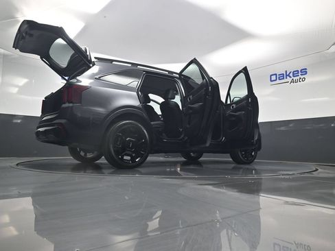 Certified 2024 Kia Sorento SX AWD/4WD image 63